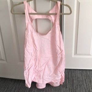 Lululemon open back loose fitting tank